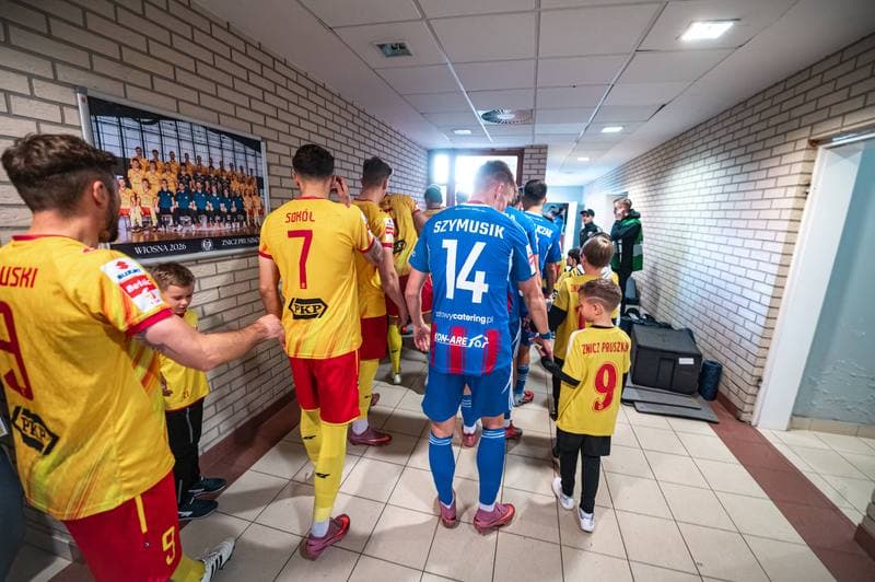 Football. Betclic 1 Liga. Znicz Pruszkow - Polonia Bytom. 09.05.2026