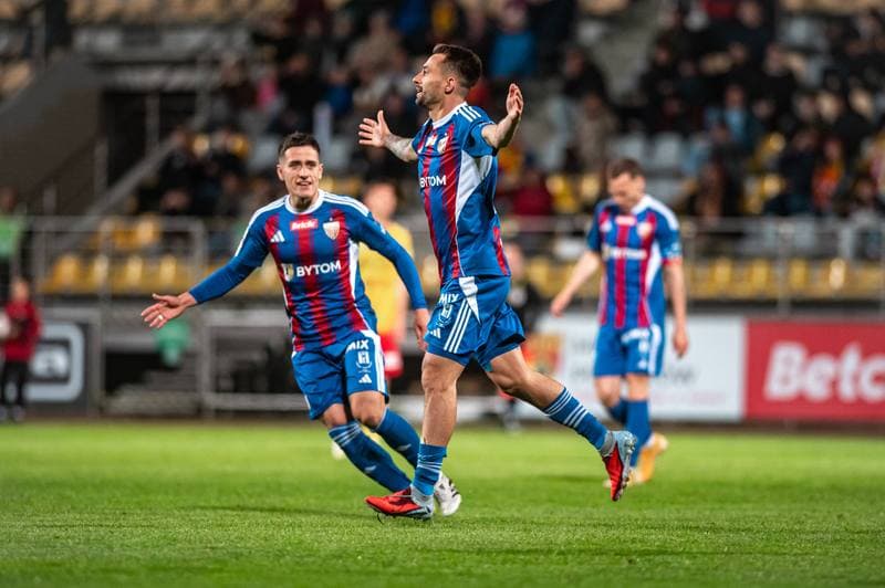Football. Betclic 1 Liga. Znicz Pruszkow - Polonia Bytom. 09.05.2026