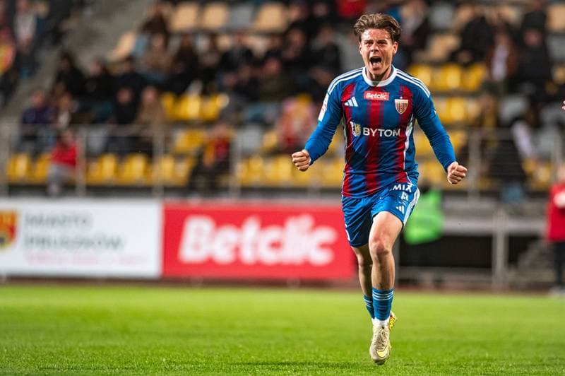 Football. Betclic 1 Liga. Znicz Pruszkow - Polonia Bytom. 09.05.2026