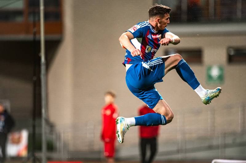 Football. Betclic 1 Liga. Znicz Pruszkow - Polonia Bytom. 09.05.2026