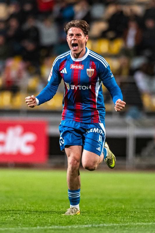 Football. Betclic 1 Liga. Znicz Pruszkow - Polonia Bytom. 09.05.2026