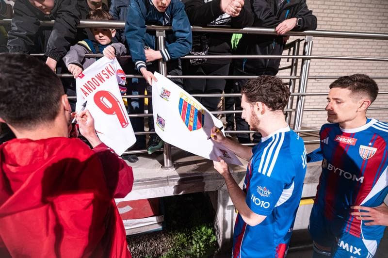 Football. Betclic 1 Liga. Znicz Pruszkow - Polonia Bytom. 09.05.2026