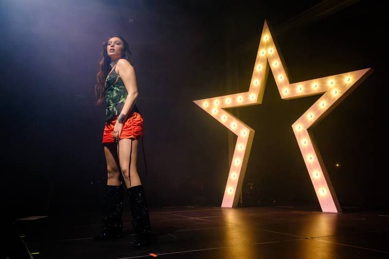 Sarah Toscano. Met Gala Tour. 09.05.2026