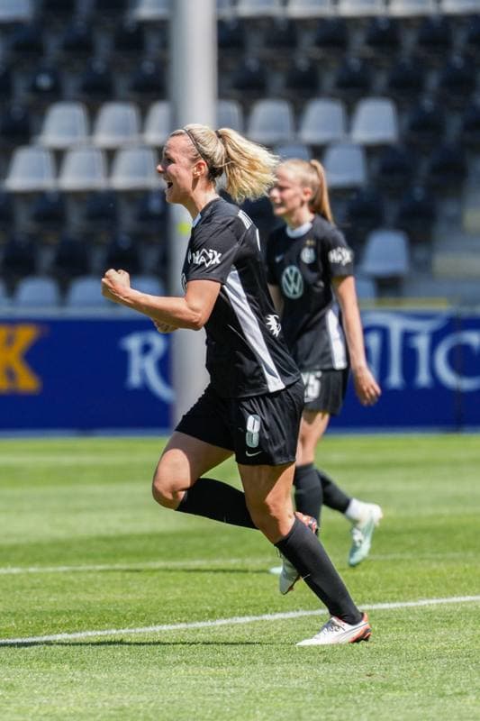 Football. Google Pixel Frauen-Bundesliga. SC Freiburg - VfL Wolfsburg. 09.05.2026