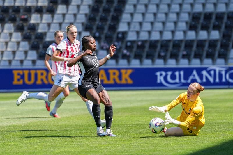 Football. Google Pixel Frauen-Bundesliga. SC Freiburg - VfL Wolfsburg. 09.05.2026