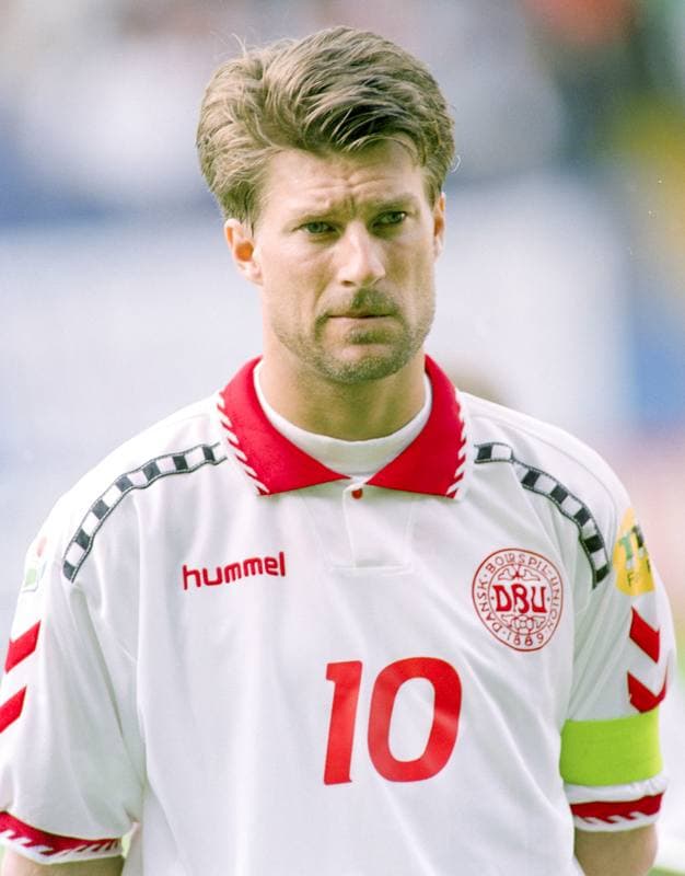 Football. UEFA EURO 1996. Denmark - Portugal. 09.06.1996