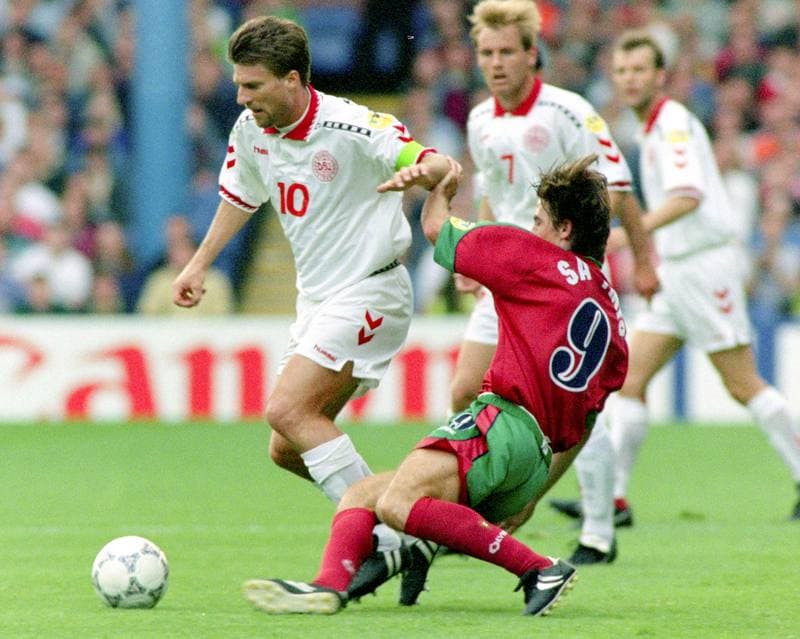Football. UEFA EURO 1996. Denmark - Portugal. 09.06.1996