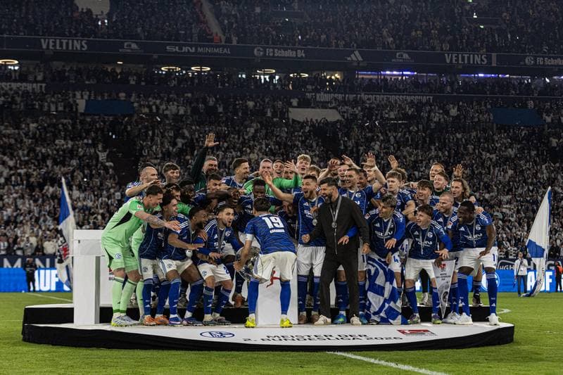 Football. 2. Bundesliga. Schalke 04 - Eintracht Braunschweig. 17.05.2026