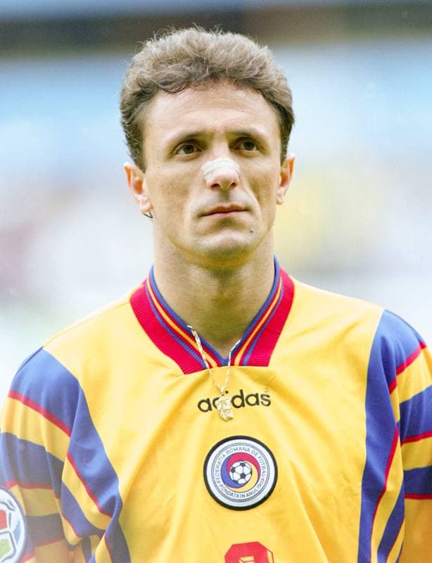 Football. UEFA EURO 1996. Bulgaria - Romania. 13.06.1996