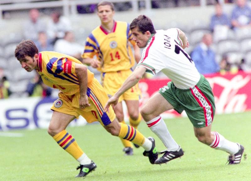Football. UEFA EURO 1996. Bulgaria - Romania. 13.06.1996