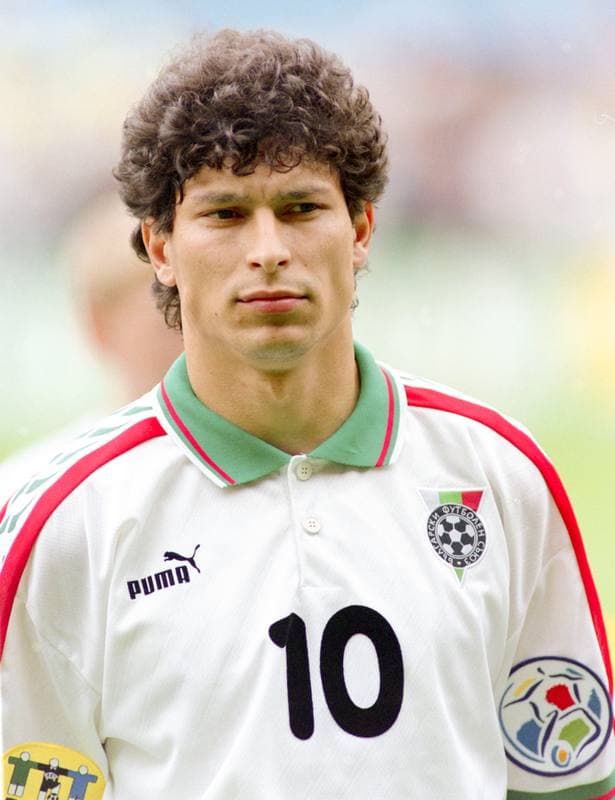 Football. UEFA EURO 1996. Bulgaria - Romania. 13.06.1996