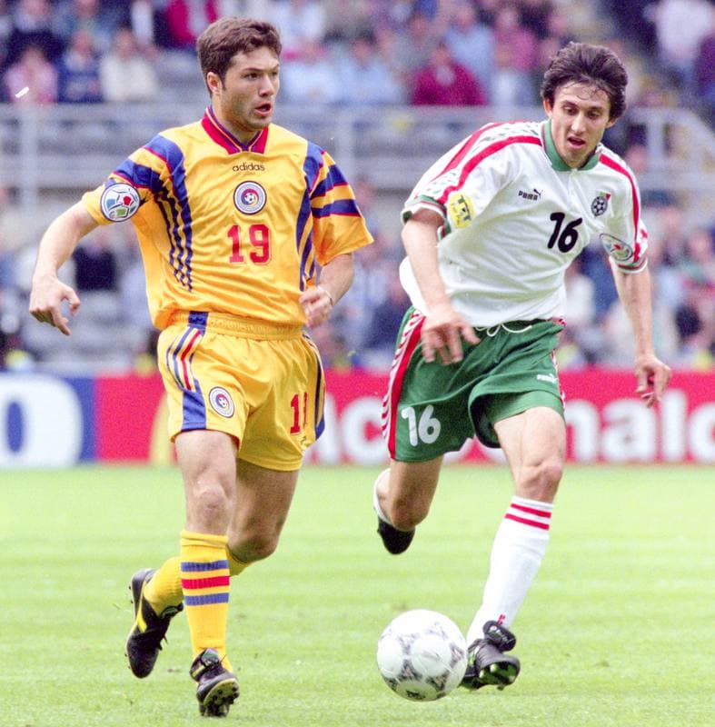 Football. UEFA EURO 1996. Bulgaria - Romania. 13.06.1996