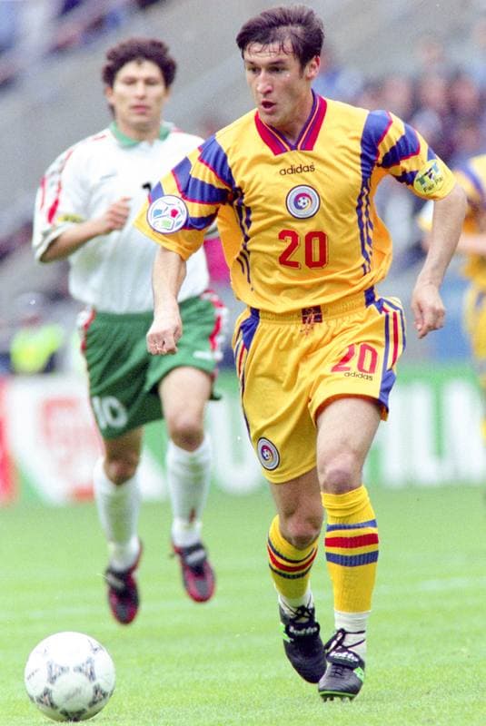 Football. UEFA EURO 1996. Bulgaria - Romania. 13.06.1996