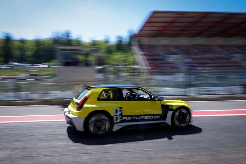 Motorsport. Le Mans Classic Series. Heritage Touring Cup. 24.05.2026