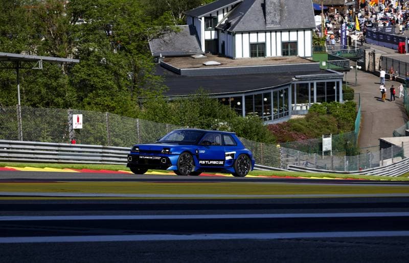 Motorsport. Le Mans Classic Series. Heritage Touring Cup. 24.05.2026