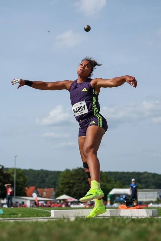 Athletics. 61. Internationales Pfingstsportfest. Yemisi Mabry - . 24.05.2026
