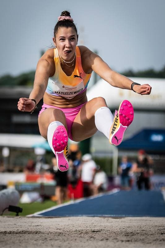 Athletics. 61. Internationales Pfingstsportfest. Yemisi Mabry - . 24.05.2026
