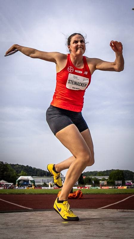 Athletics. 61. Internationales Pfingstsportfest. Yemisi Mabry - . 24.05.2026