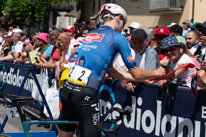Cycling. Giro d'Italia. Stage 17. 27.05.2026