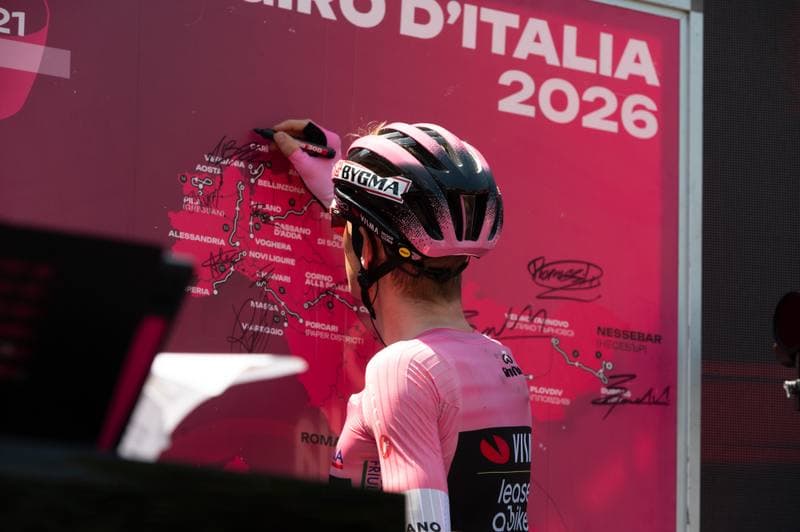 Cycling. Giro d'Italia. Stage 17. 27.05.2026