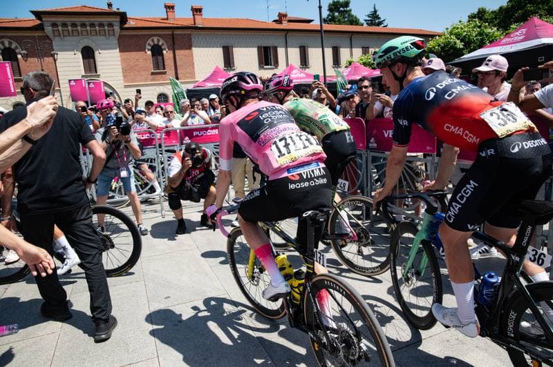 Cycling. Giro d'Italia. Stage 17. 27.05.2026