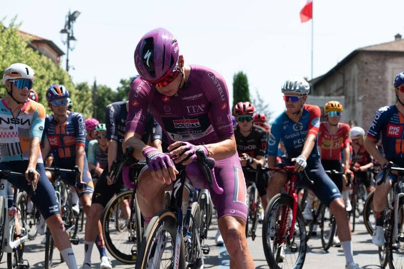 Cycling. Giro d'Italia. Stage 17. 27.05.2026
