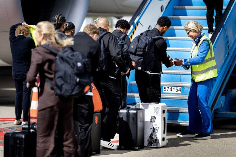 Football. Netherlands. Departure to New York. 06.04.2026