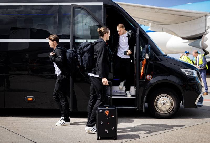 Football. Netherlands. Departure to New York. 06.04.2026