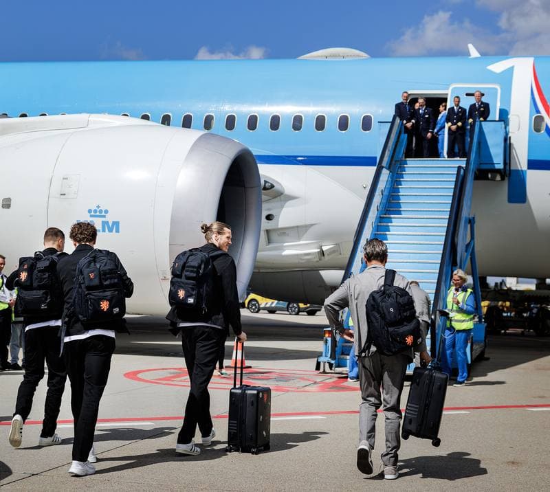 Football. Netherlands. Departure to New York. 06.04.2026