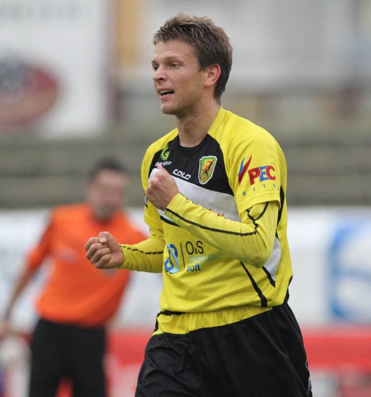 Football. I liga. Ruch Radzionkow - Flota Swinoujscie. 29.10.2011
