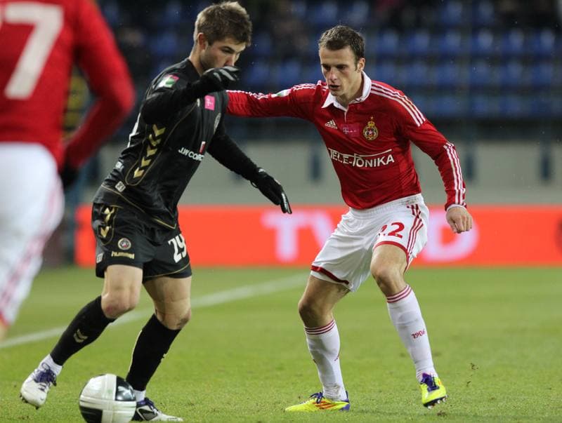 Football. T-Mobile Ekstraklasa. Wisla Krakow - Polonia Warszawa. 09.12.2011