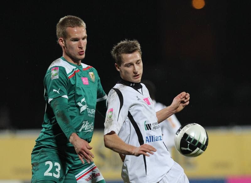 Football. T-Mobile Ekstraklasa. Gornik Zabrze - Slask Wroclaw. 04.12.2011