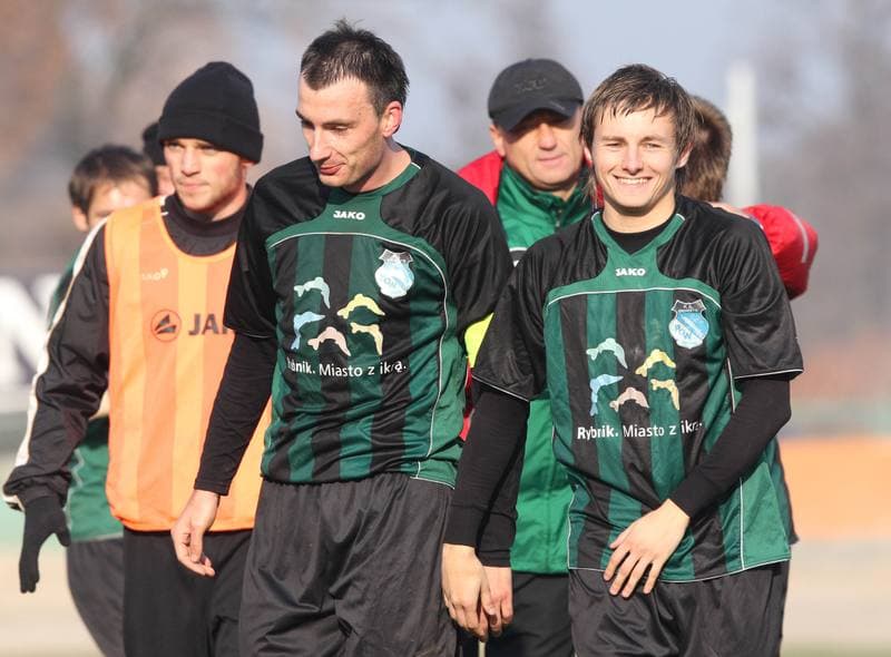 Football. II liga. Energetyk ROW Rybnik - Zaglebie Sosnowiec. 13.11.2011