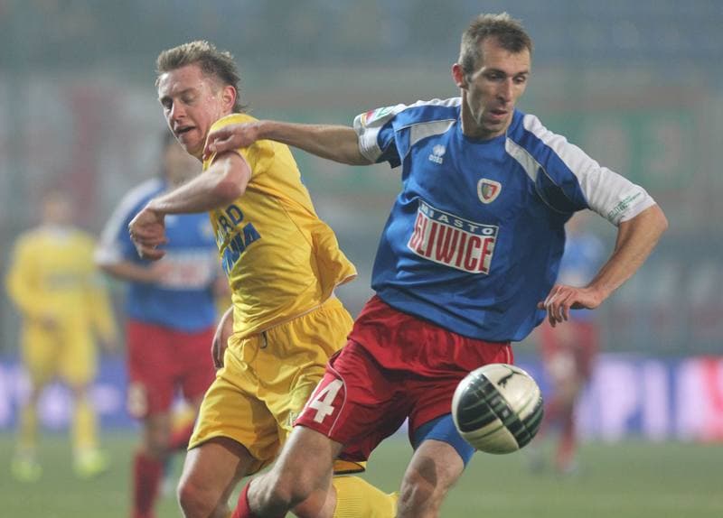 Football. I liga. Piast Gliwice - Arka Gdynia. 12.11.2011
