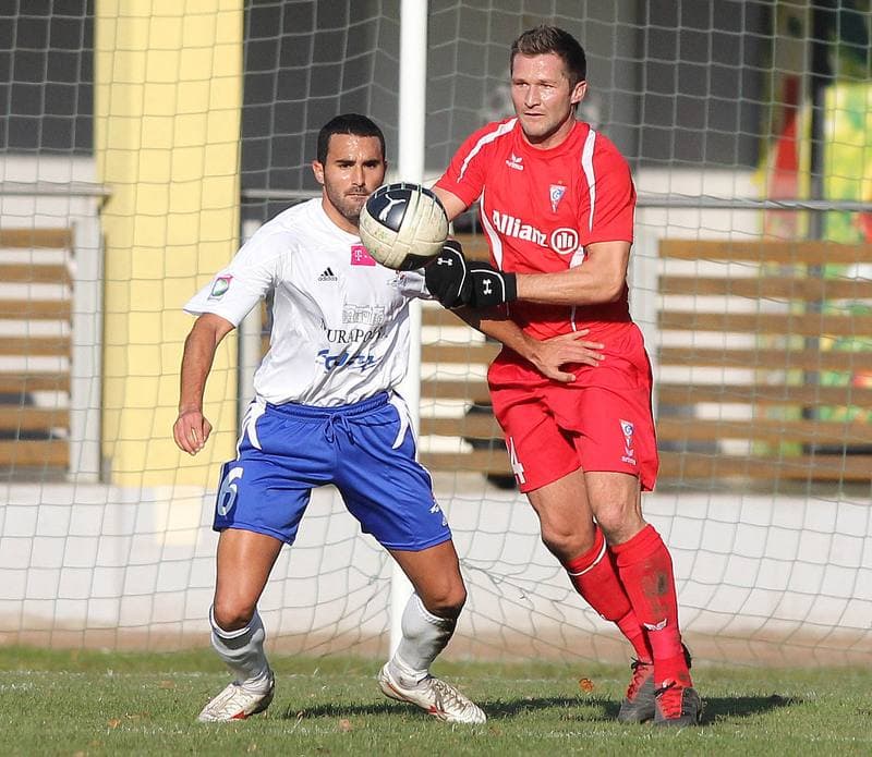 Football. Sparing. Podbeskidzie Bielsko-Biala - Gornik Zabrze. 11.11.2011