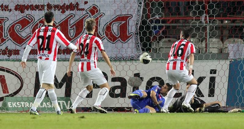 Football. T-Mobile Ekstraklasa. Cracovia Krakow - Wisla Krakow. 06.11.2011