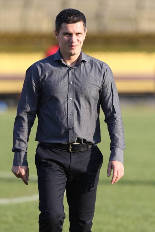 Football. Bytom I liga. Ruch Radzionkow - Dolcan Zabki. 05.11.2011