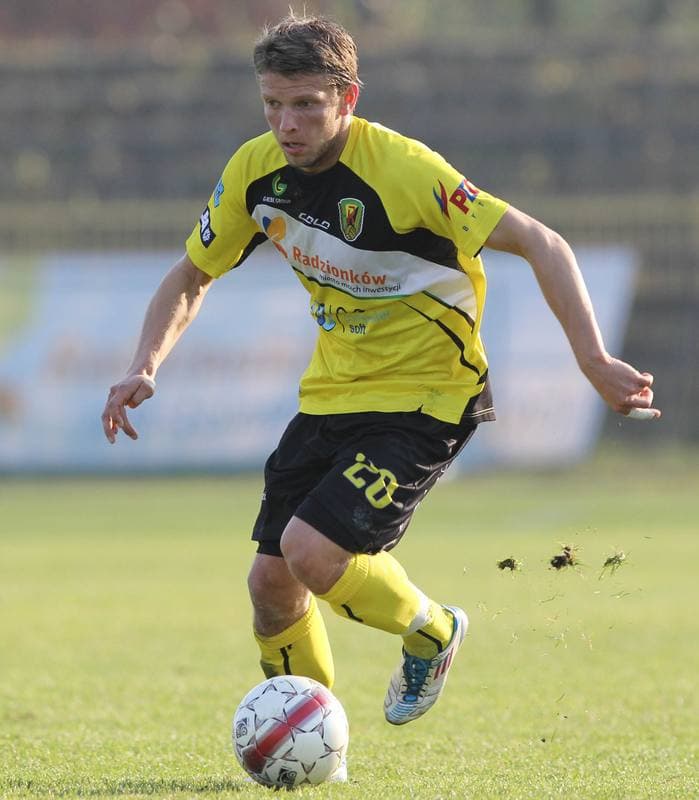 Football. Bytom I liga. Ruch Radzionkow - Dolcan Zabki. 05.11.2011