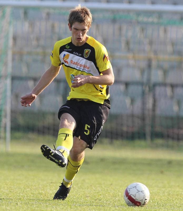 Football. Bytom I liga. Ruch Radzionkow - Dolcan Zabki. 05.11.2011