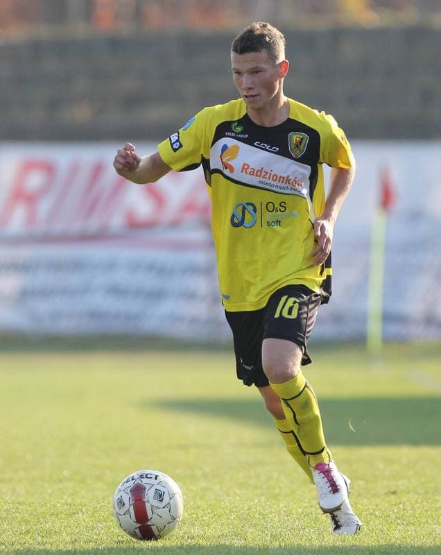 Football. Bytom I liga. Ruch Radzionkow - Dolcan Zabki. 05.11.2011