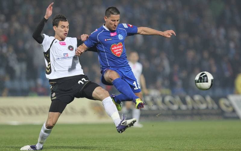 Football. T-Mobile Ekstraklasa. Ruch Chorzow - Polonia Warszawa. 31.10.2011