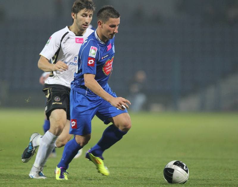 Football. T-Mobile Ekstraklasa. Ruch Chorzow - Polonia Warszawa. 31.10.2011