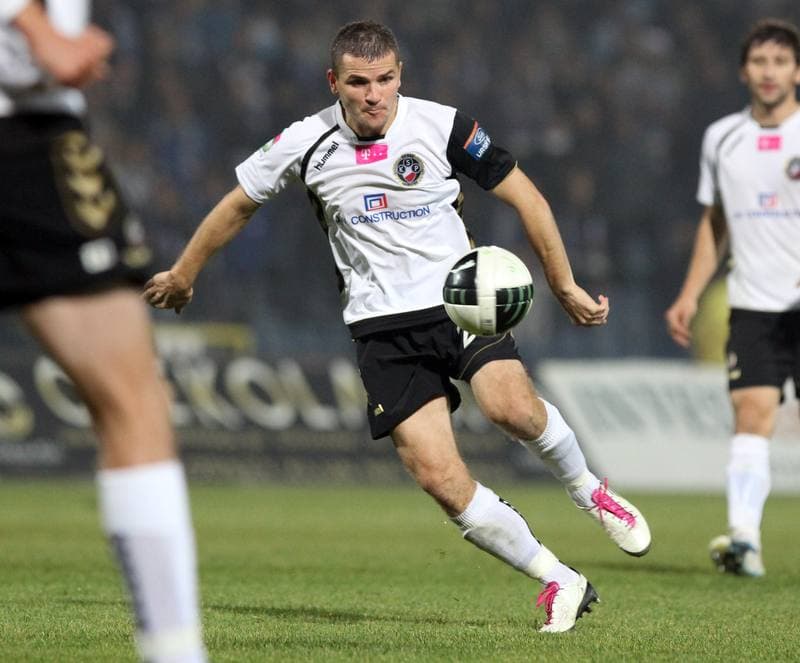 Football. T-Mobile Ekstraklasa. Ruch Chorzow - Polonia Warszawa. 31.10.2011