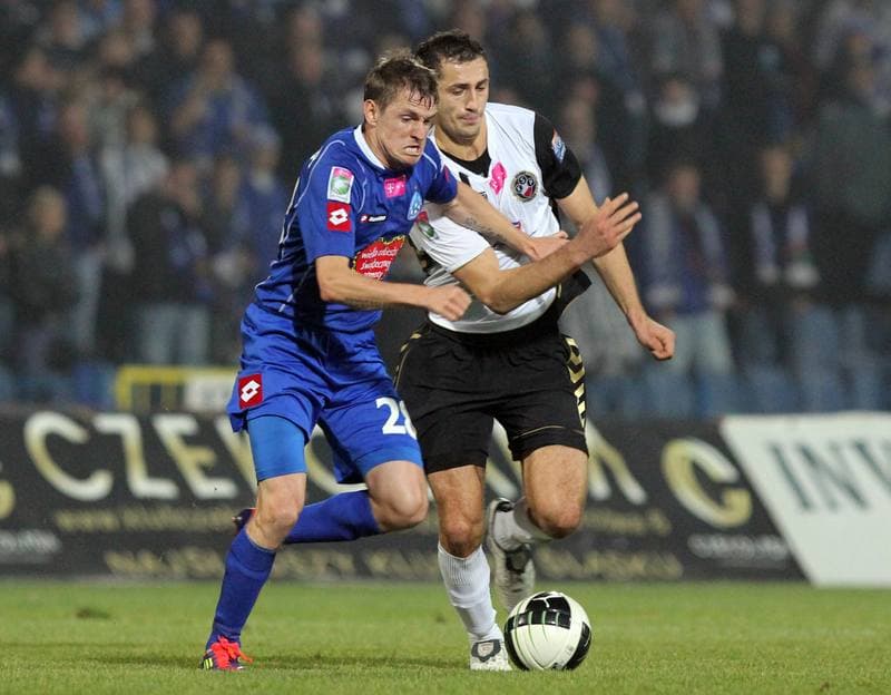 Football. T-Mobile Ekstraklasa. Ruch Chorzow - Polonia Warszawa. 31.10.2011