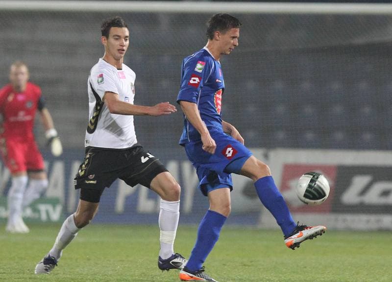 Football. T-Mobile Ekstraklasa. Ruch Chorzow - Polonia Warszawa. 31.10.2011