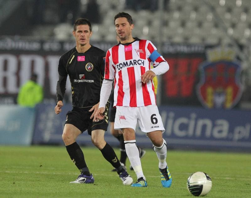Football. T-Mobile Ekstraklasa. Cracovia Krakow - Polonia Warszawa. 24.10.2011