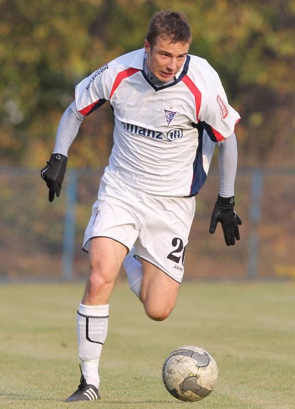 Football. A Klasa. Gornik II Zabrze - LKS 35 Gieraltowice. 23.10.2011