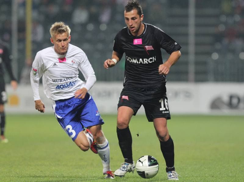 Football. T-Mobile Ekstraklasa. Podbeskidzie Bielsko-Biala - Cracovia Krakow. 14.10.2011
