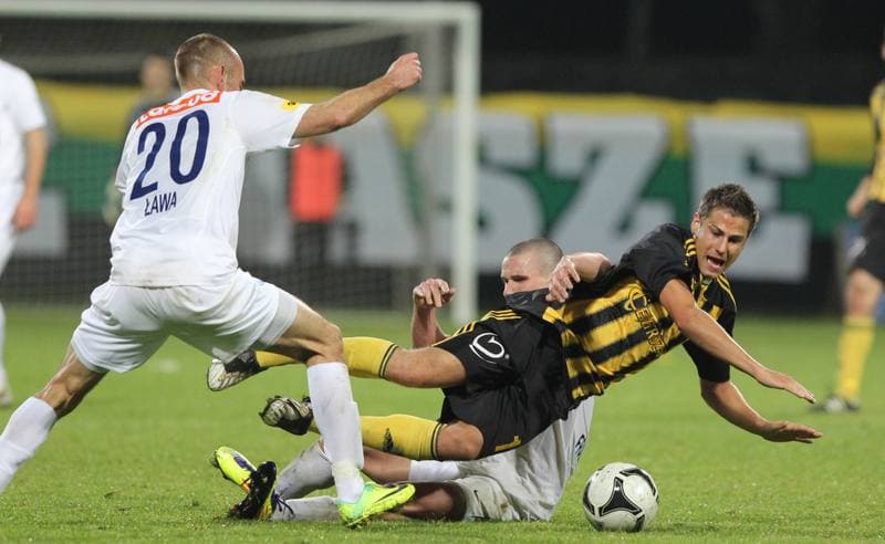 Football. I liga. GKS Katowice - Pogon Szczecin. 12.10.2011