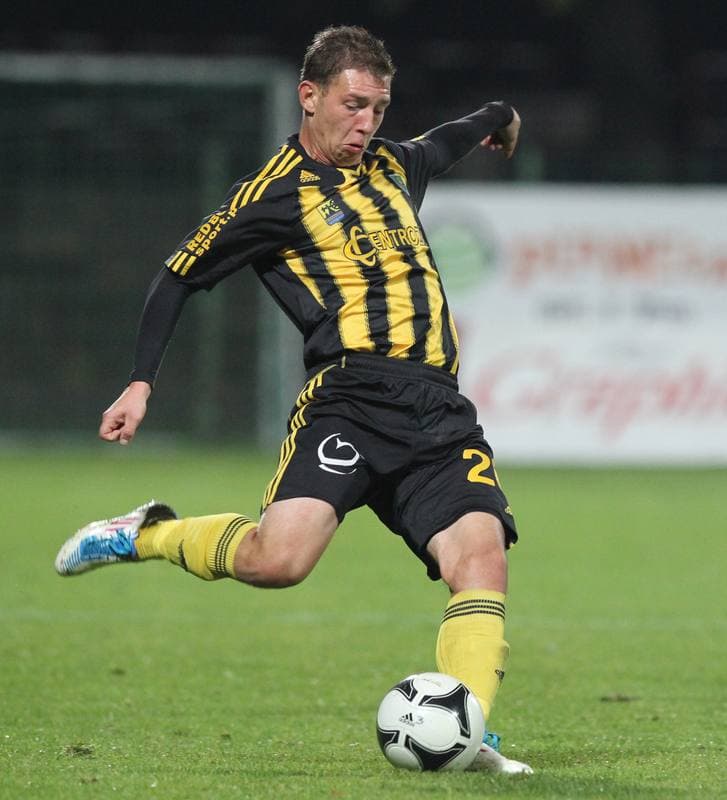 Football. I liga. GKS Katowice - Pogon Szczecin. 12.10.2011